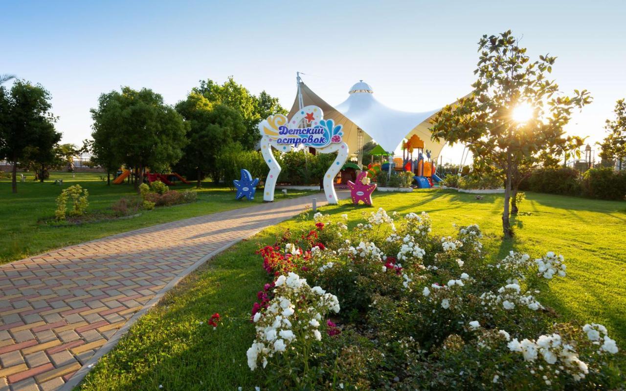 Radisson Collection Paradise Resort And Spa Sochi Exterior photo